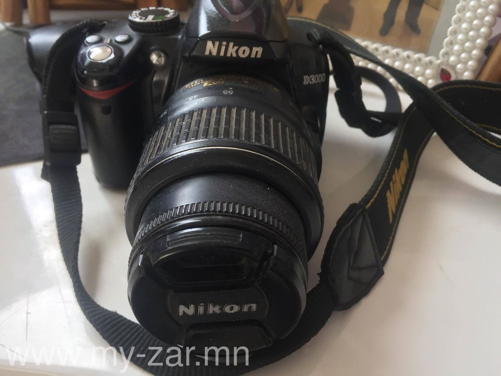 Nikon D3000 зургийн аппарат хямдхан зарна.