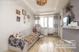 Урт цагааны урд буюу Олонлог сургуулийн зүүн талд байрлах хуучны 5 давхар Урт цагааны урд буюу Олонлог сургуулийн зүүн талд байрлах хуучны 5 давхар