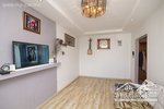 Урт цагааны урд буюу Олонлог сургуулийн зүүн талд байрлах хуучны 5 давхар Урт цагааны урд буюу Олонлог сургуулийн зүүн талд байрлах хуучны 5 давхар