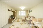 Халдвартын урд байрлах Түмэн наст хороололд 65,25м2 талбайтай 2 өрөө байрыг 104 сая₮-р худалдана. Халдвартын урд байрлах Түмэн наст хороололд 65,25м2 талбайтай 2 өрөө байрыг 104 сая₮-р худалдана.