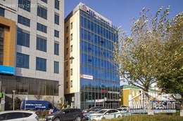 Тэнгис кино театр-н баруун урд, Holiday Inn Ulaanbaatar зочид буудлын зүүн Тэнгис кино театр-н баруун урд, Holiday Inn Ulaanbaatar зочид буудлын зүүн