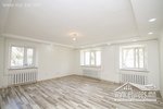 Сансарын Emart-н зүүн талд зам дагуу байрлах байрны 1 давхарт 80м2 талбайтай Сансарын Emart-н зүүн талд зам дагуу байрлах байрны 1 давхарт 80м2 талбайтай