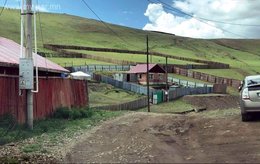 Шар хадны эцэс, Ээж хайрханд шинэ баригдсан улсын сургууль цэцэрлэгийн Шар хадны эцэс, Ээж хайрханд шинэ баригдсан улсын сургууль цэцэрлэгийн