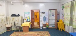 Саппоро худалдааны төвийн баруун урд, төв зам дагуу байршилтай Цэцэрлэгийн Саппоро худалдааны төвийн баруун урд, төв зам дагуу байршилтай Цэцэрлэгийн