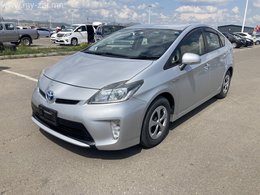 Утас: 99080814 Сая буусан 2013 оны мөнгөлөг өнгийн Prius 30 зарна 3.5 үнэлгээтэй, Утас: 99080814 Сая буусан 2013 оны мөнгөлөг өнгийн Prius 30 зарна 3.5 үнэлгээтэй,