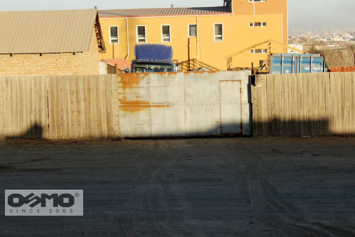 СХД, 0151-р цэргийн ангийн баруун талд засмал зам дагуу байрлал сайтай хашаа байшин зарна